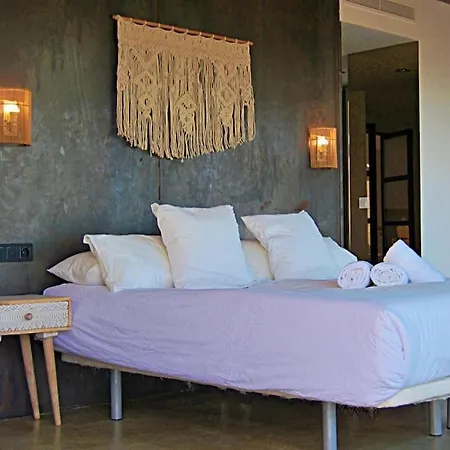 New, Spacious With Amazing Views