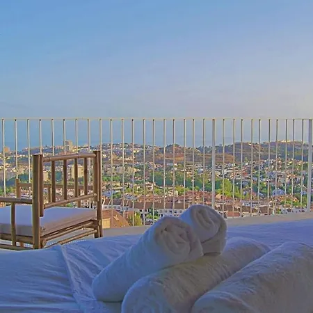 New, Spacious With Amazing Views Villa